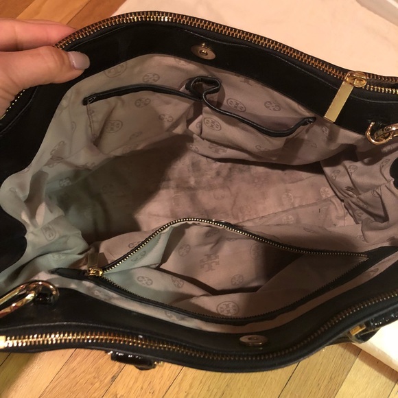 Tory Burch Black tote - Picture 3 of 8